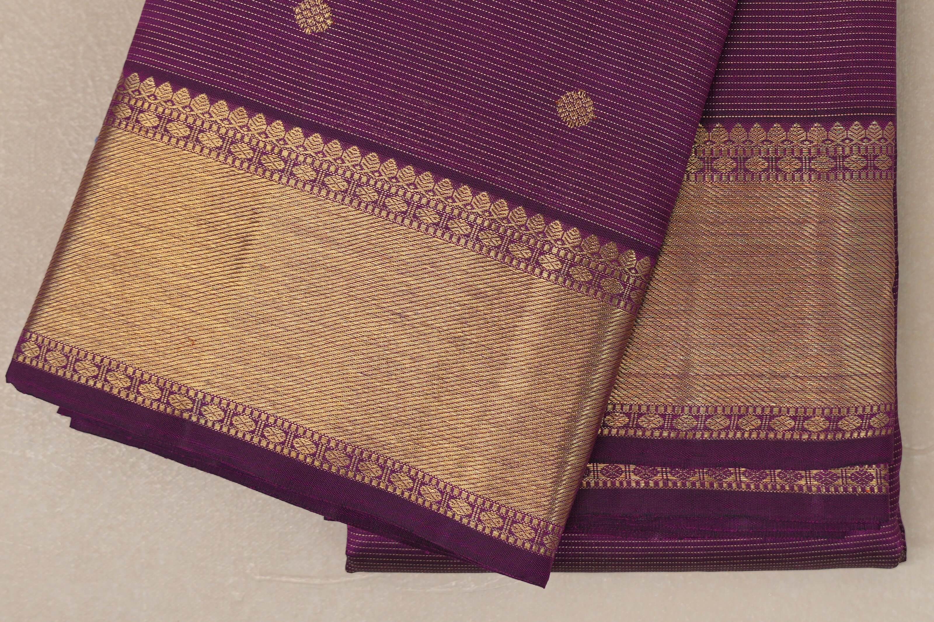 Magenta Vintage Heirloom Kanjivaram Silk Saree border zoom