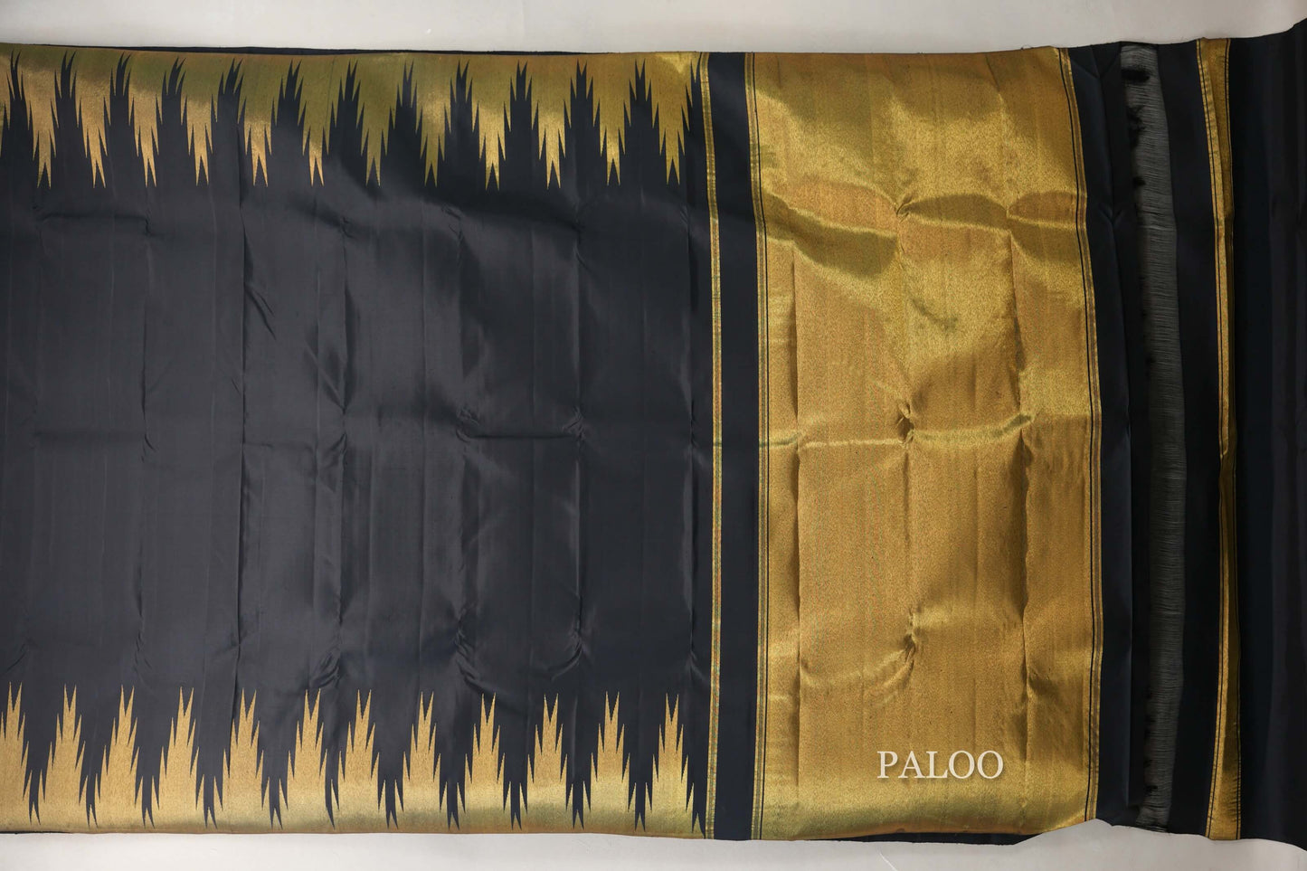 Black with Temple Borders Vintage Kanjivaram Silk Saree SS9042