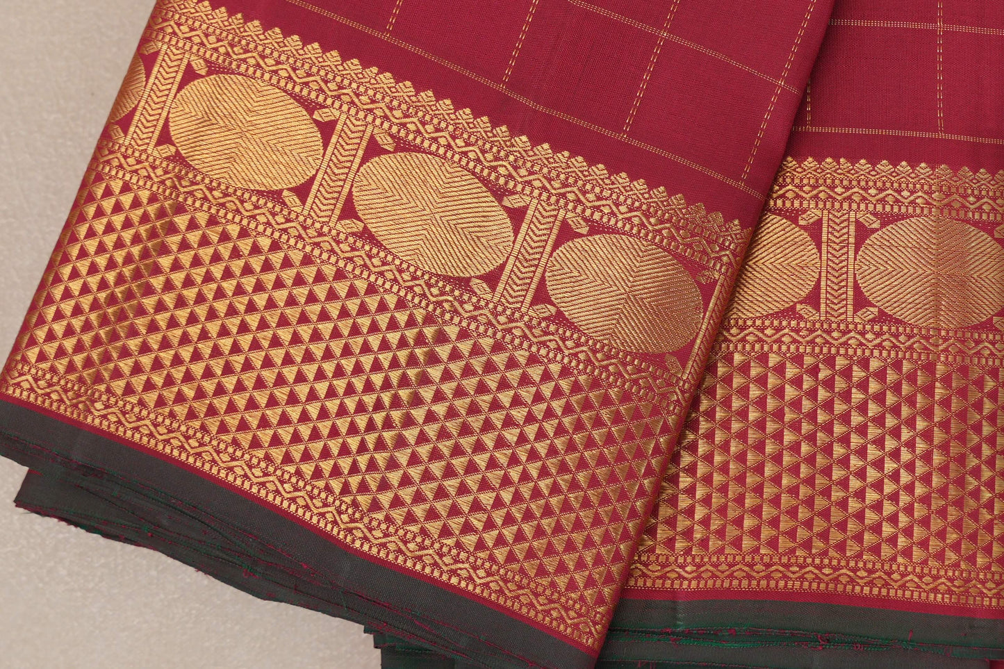 Reddish Pink with Bottle Green Selvedge Vintage Kanjivaram Silk Saree SS9043