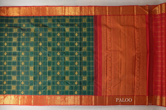 Bottle Green with Red Borders Vintage Heirloom Kanjivaram Silk Saree SS9045