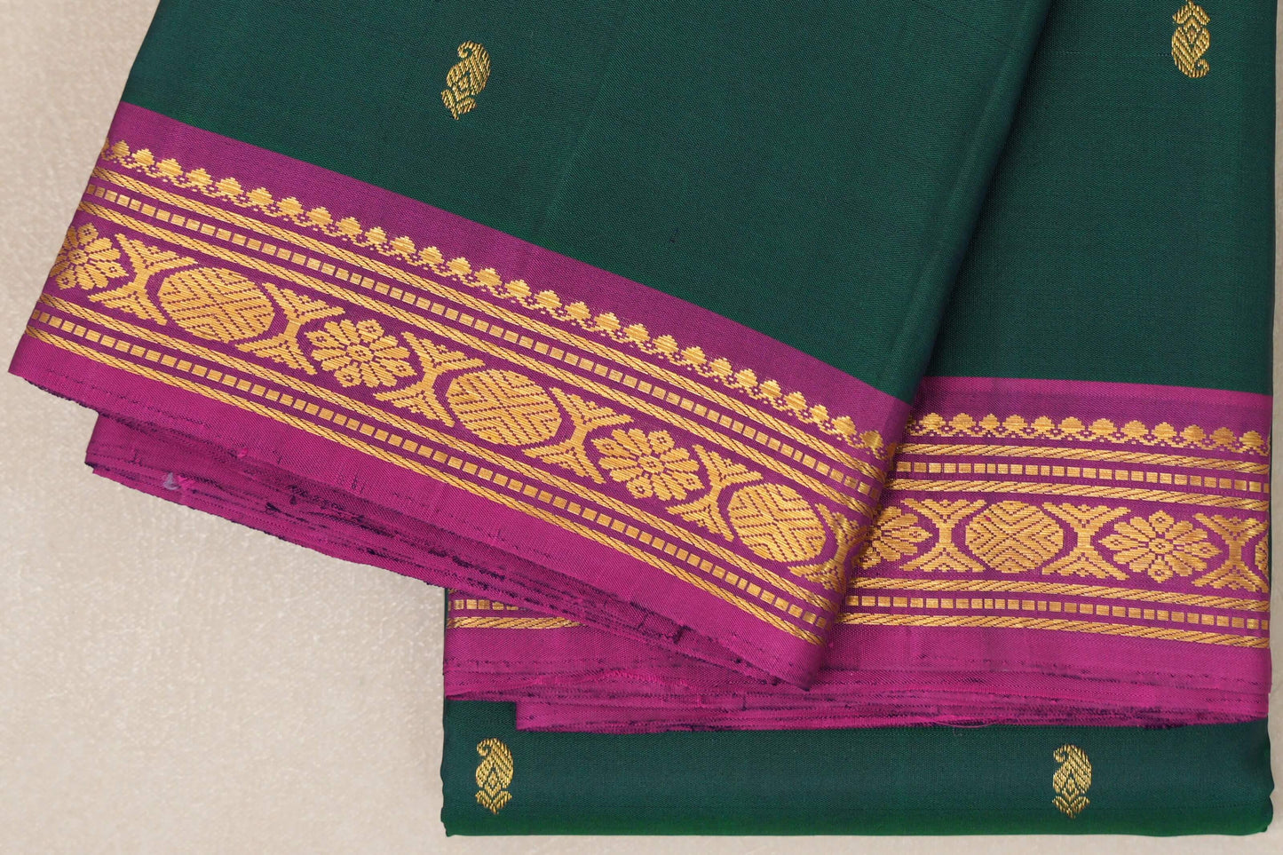 Bottle Green with Bright Magenta Borders Vintage Kanjivaram Silk Saree SS9050
