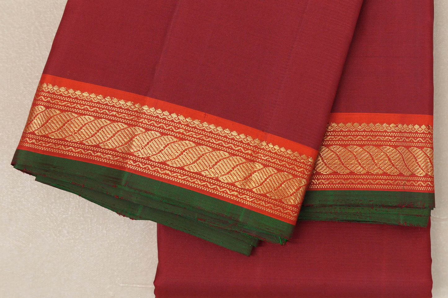 Deep Reddish Maroon with Orange Borders and Bottle Green Selvedge Vintage Kanjivaram Silk Saree SS8856