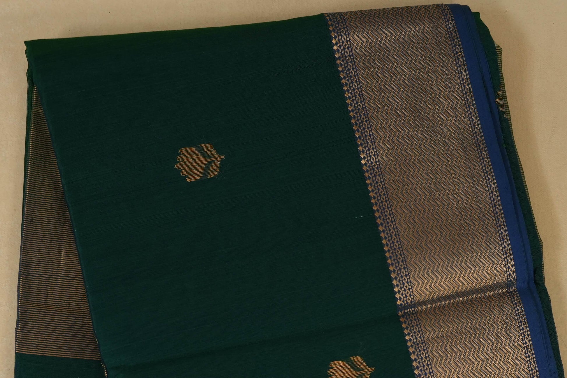 Peacock Green Maheshwari Silk Cotton Saree body zoom