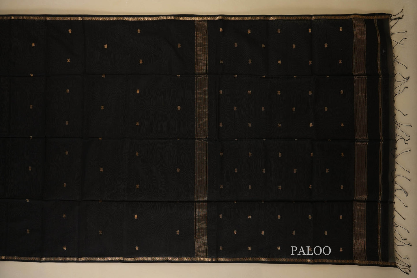 Black maheshwari silk cotton saree paloo