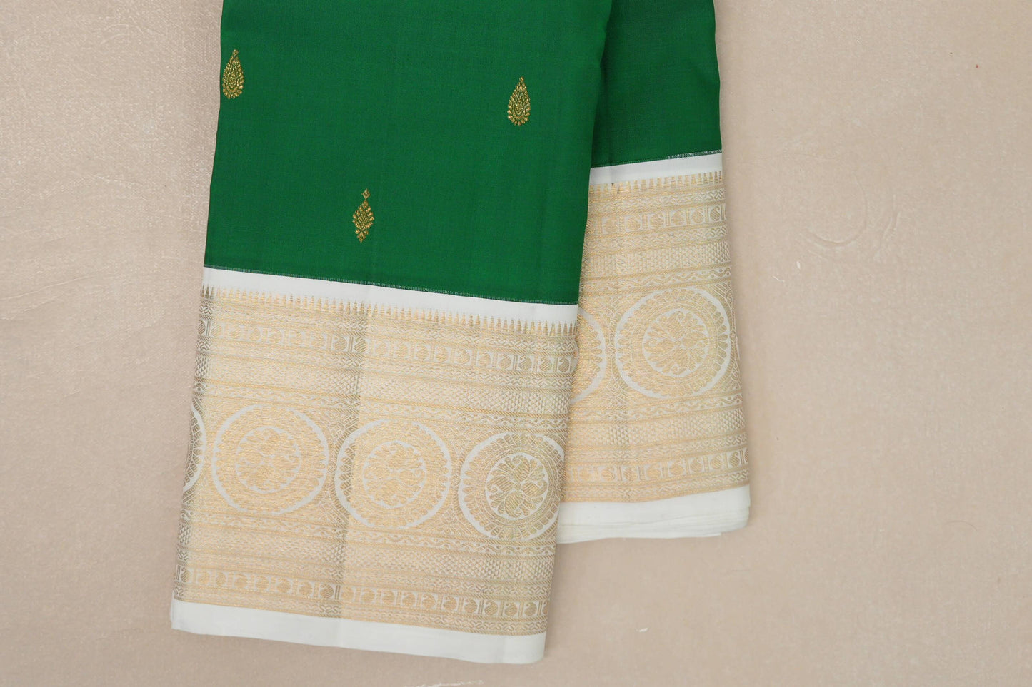 Parrot Green with Milk white Vintage Kanjivaram Silk Saree SS9057