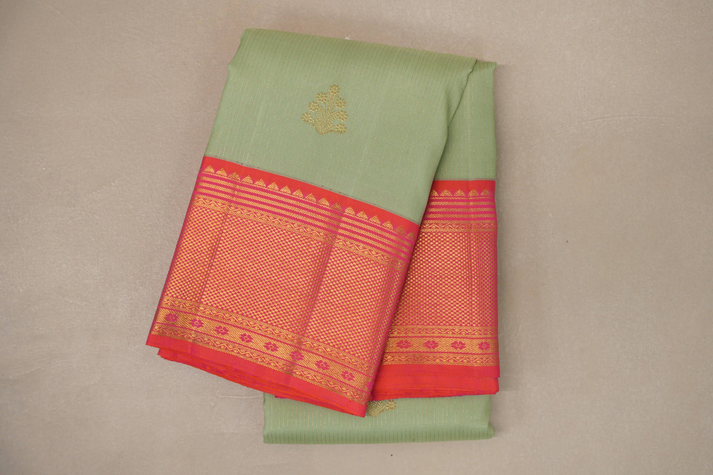 Light Pistachio Green Vintage Kanjivaram Silk Saree SS9065