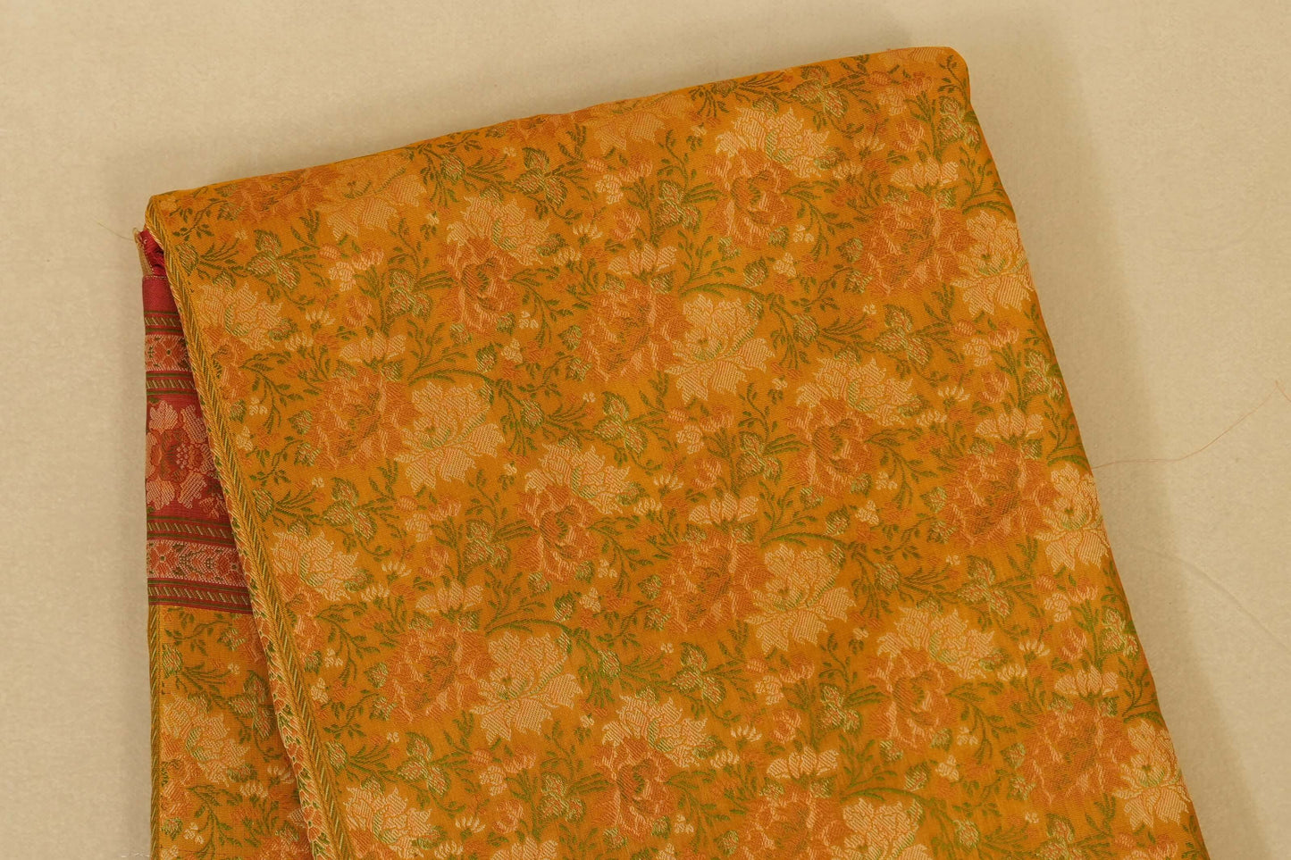 Yellowish Green Banarasi Silk Saree  body Zoom