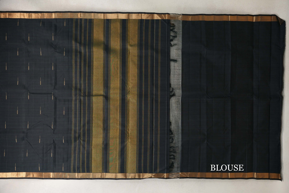 Black Vintage Kanjivaram Silk Saree SS10183