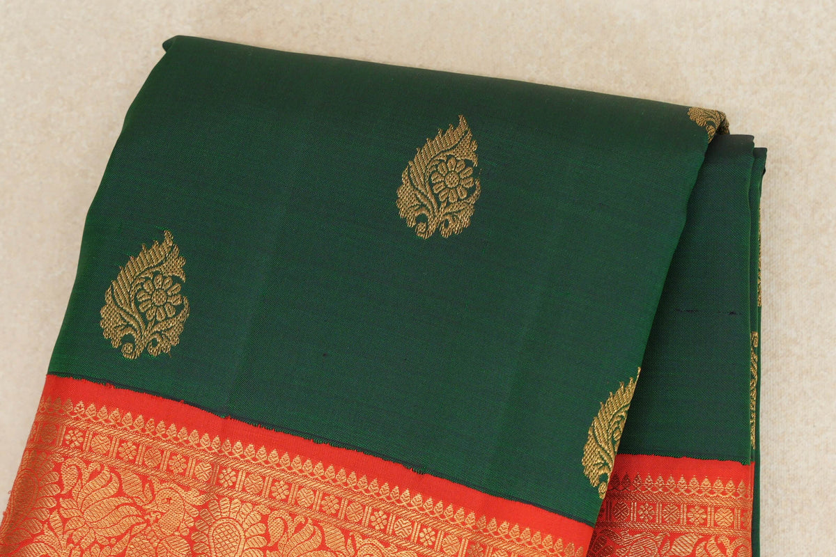 Dark Bottle Green with Bright Red Borders Vintage Kanjivaram Silk Saree body