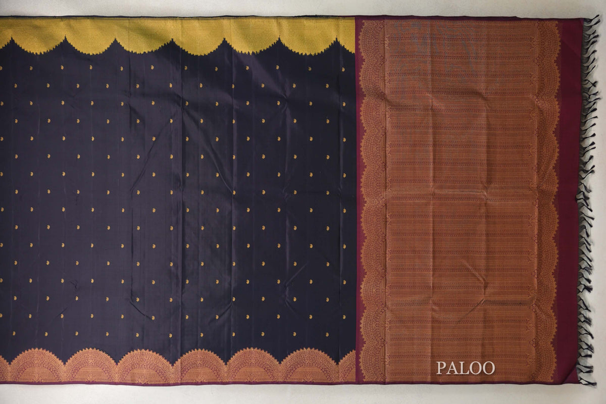 Deep Navy Blue with Deep Maroon/Yellowish Green Borders Vintage Kanjivaram Silk Saree paloo