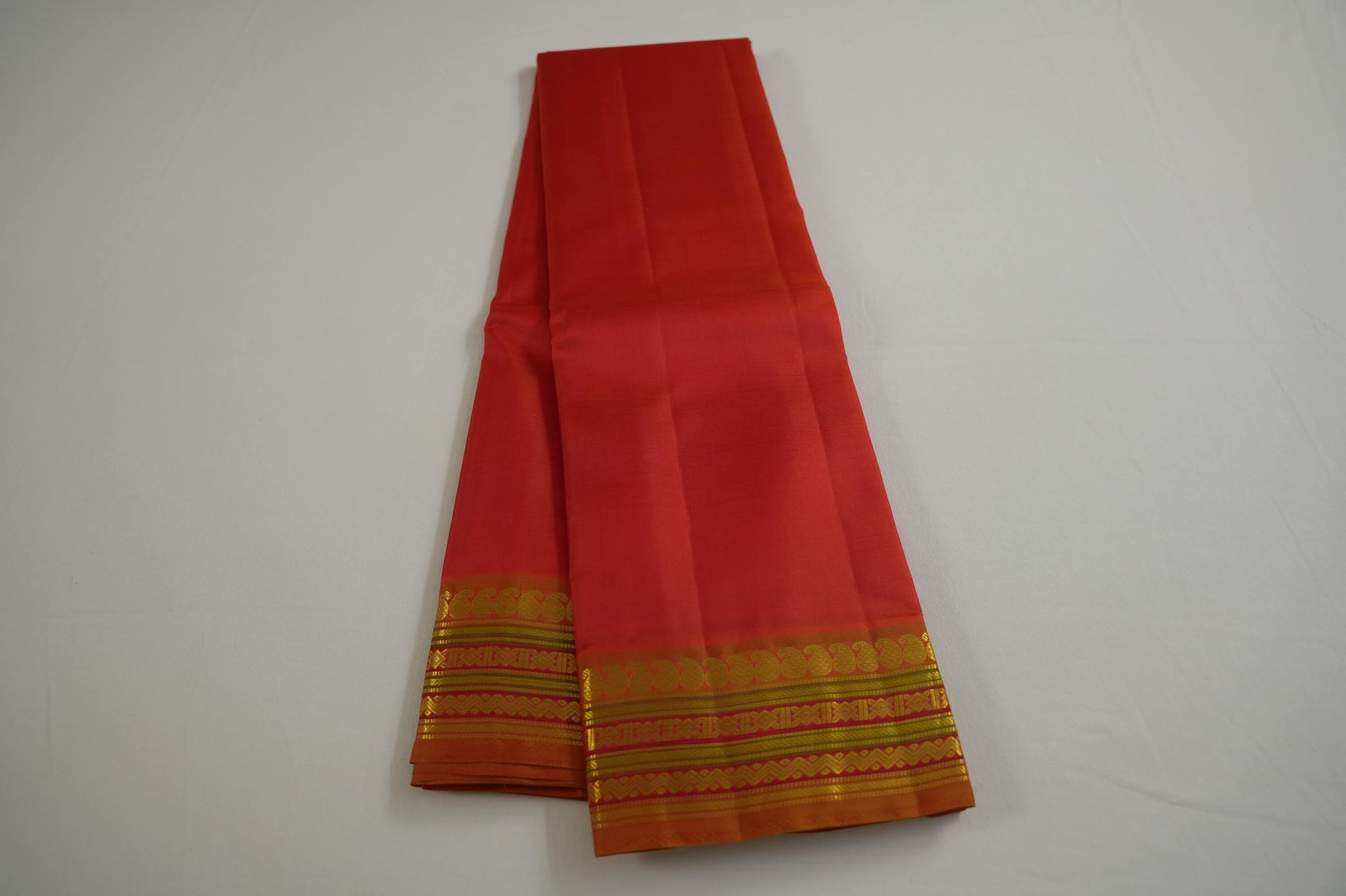 Plain light weight kanchipuram saree