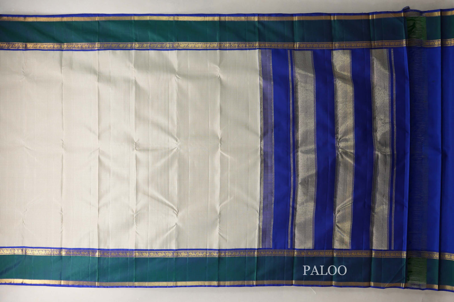 Cream with Olive Green Checks with Deep Blue and Peacock Green Borders Vintage Kanjivaram Silk Saree SS9067