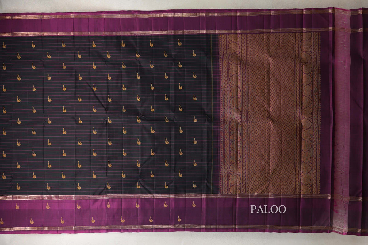 Black with Deep Magenta Rettai Pettu Borders Vintage Kanjivaram Silk Saree paloo