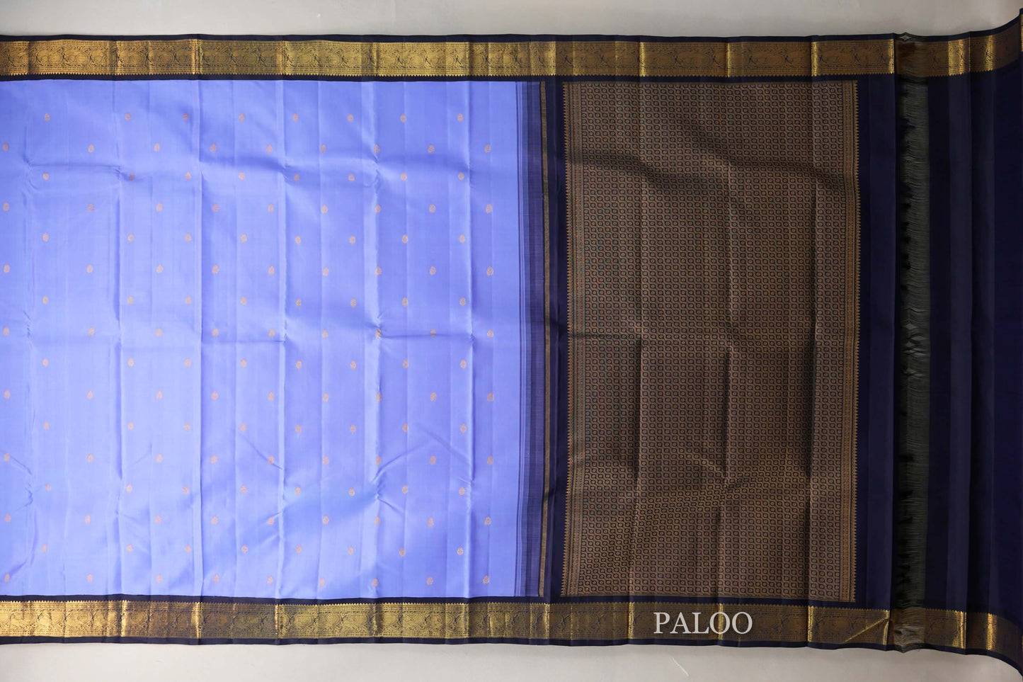 Lavender Blue with Deep Navy Blue Borders Vintage Kanjivaram Silk Saree SS9089