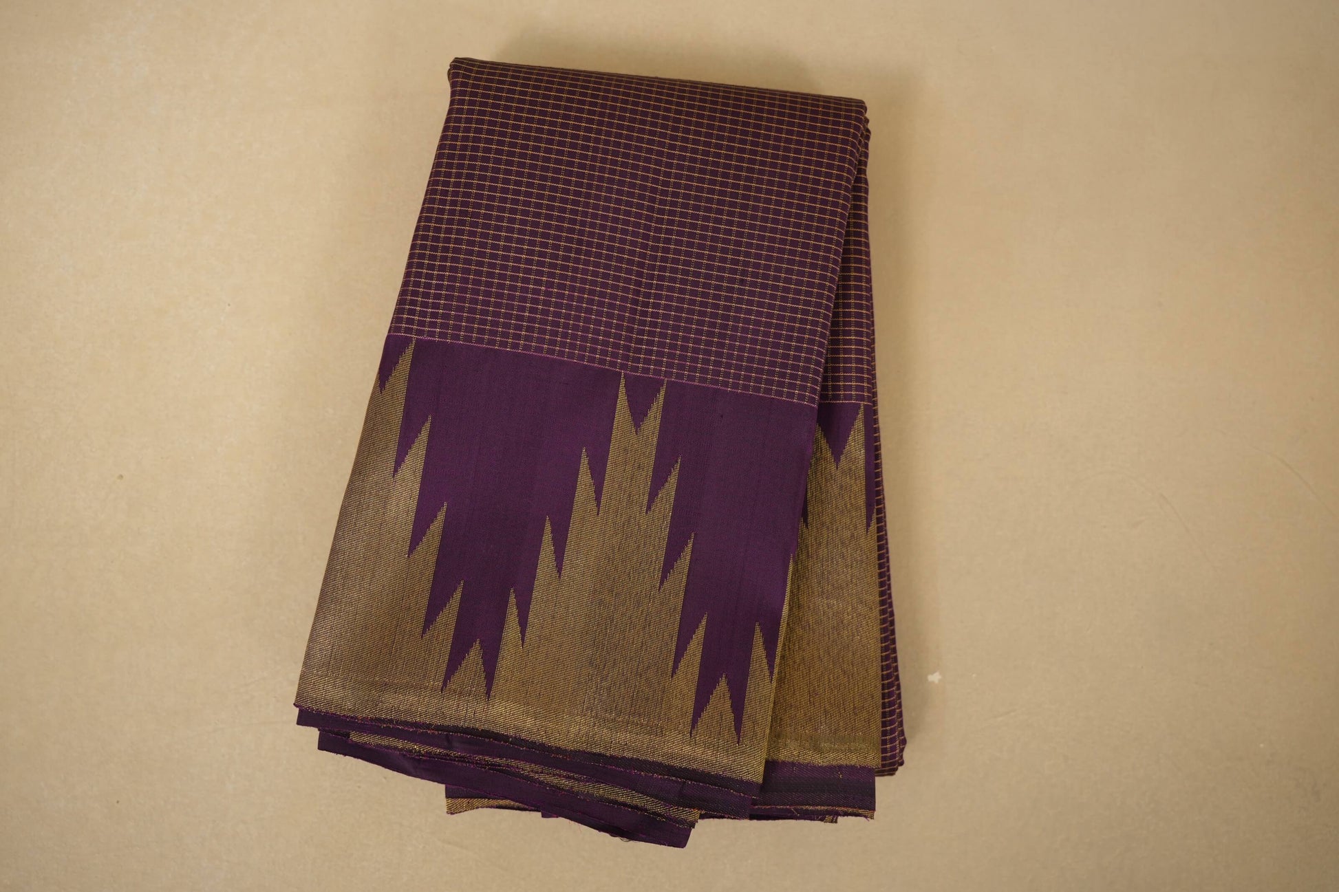 Purple folded vintage kanjivaram silk saree