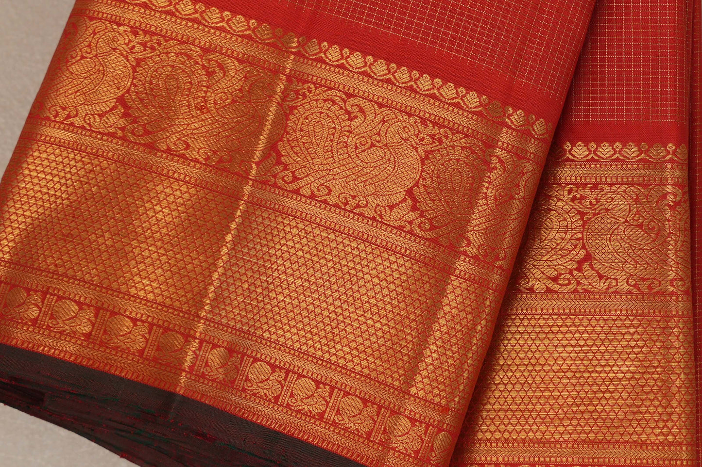 Bright Red Vintage Kanjivaram Silk Saree SS9095