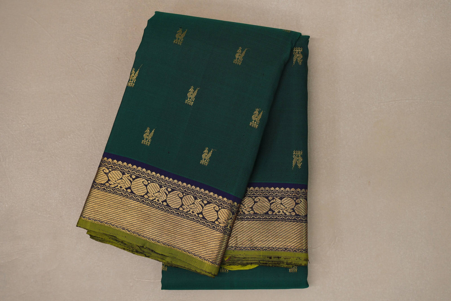 Emerald green with deep blue borders Vintage Kanjivaram Silk Saree SS9102