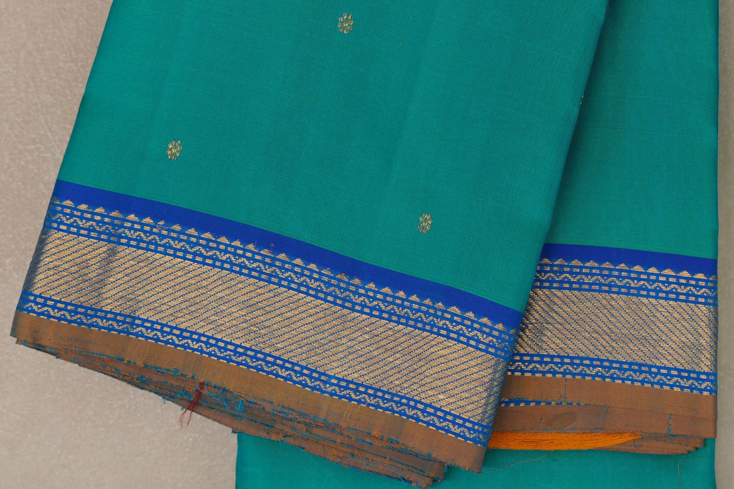Dual Tone Green and Blue Vintage Kanjivaram Silk Saree SS9104