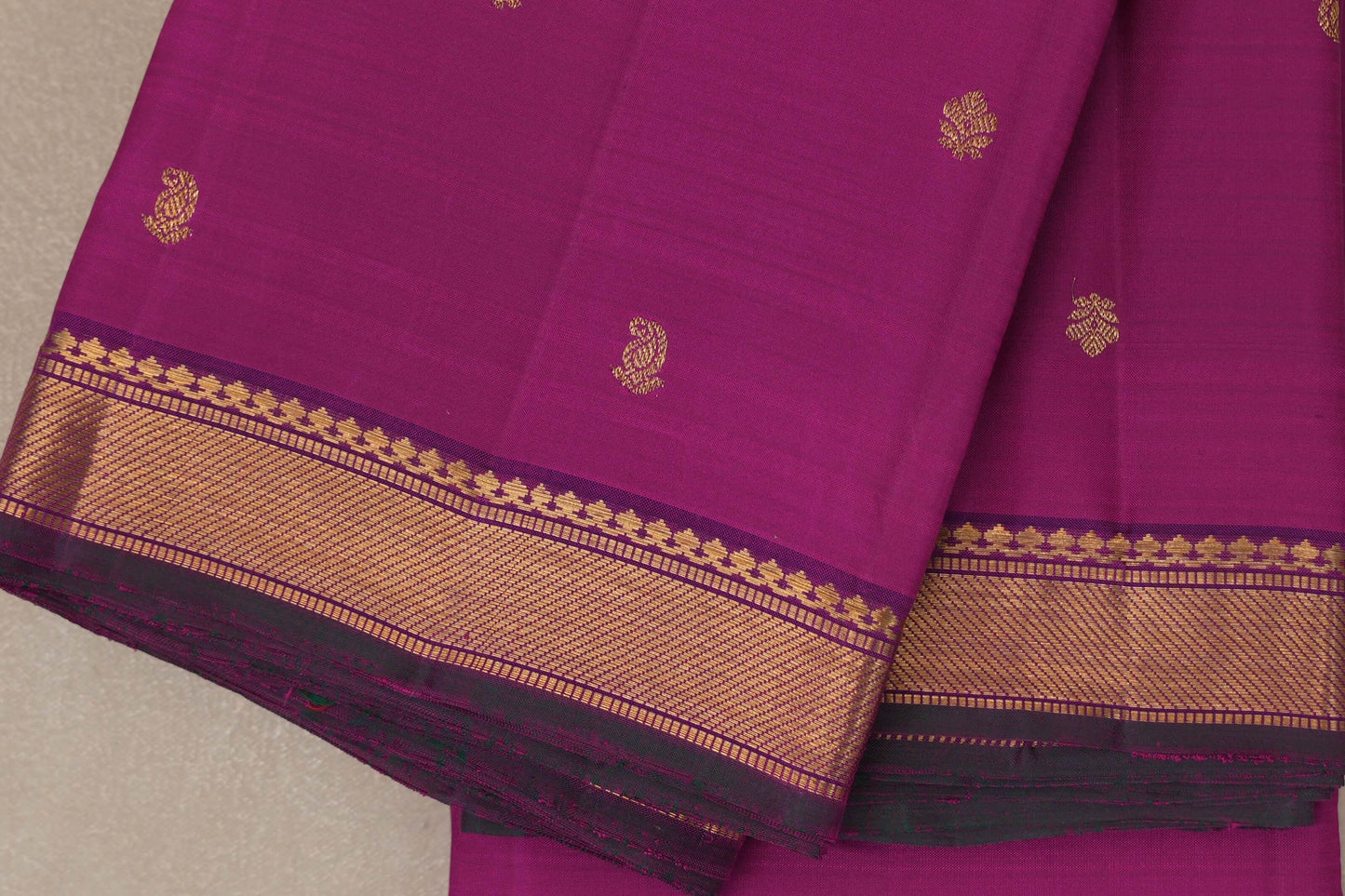 Bright magenta Vintage Kanjivaram Silk Saree SS9105