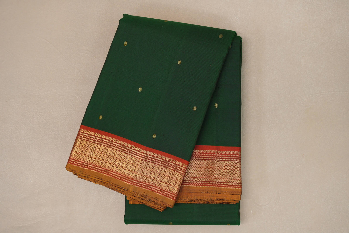 Deep Bottle Green Vintage Kanjivaram Silk Saree SS9115