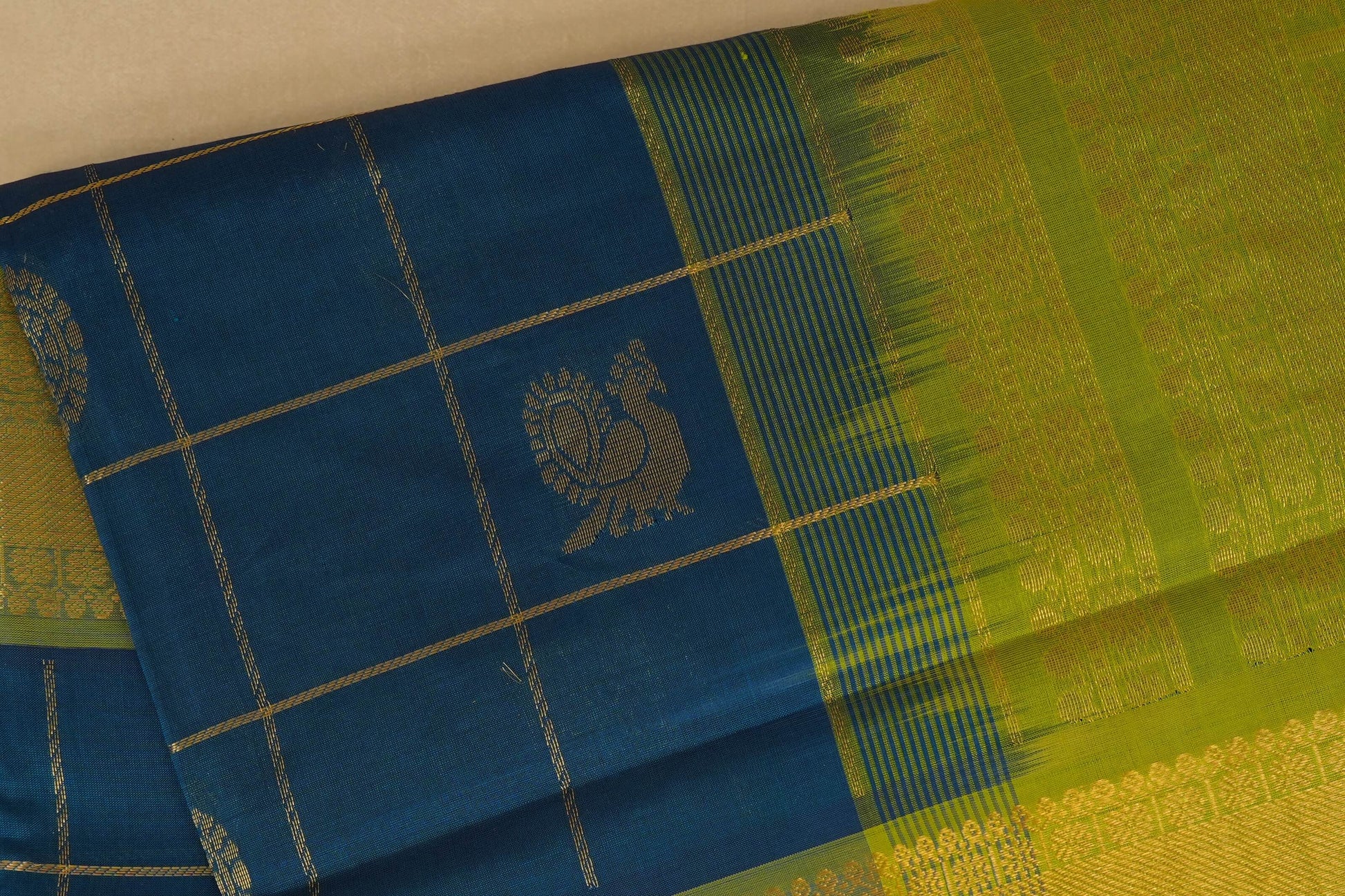 Peacock green checks Nine and a half Yards Silk Cotton Saree body