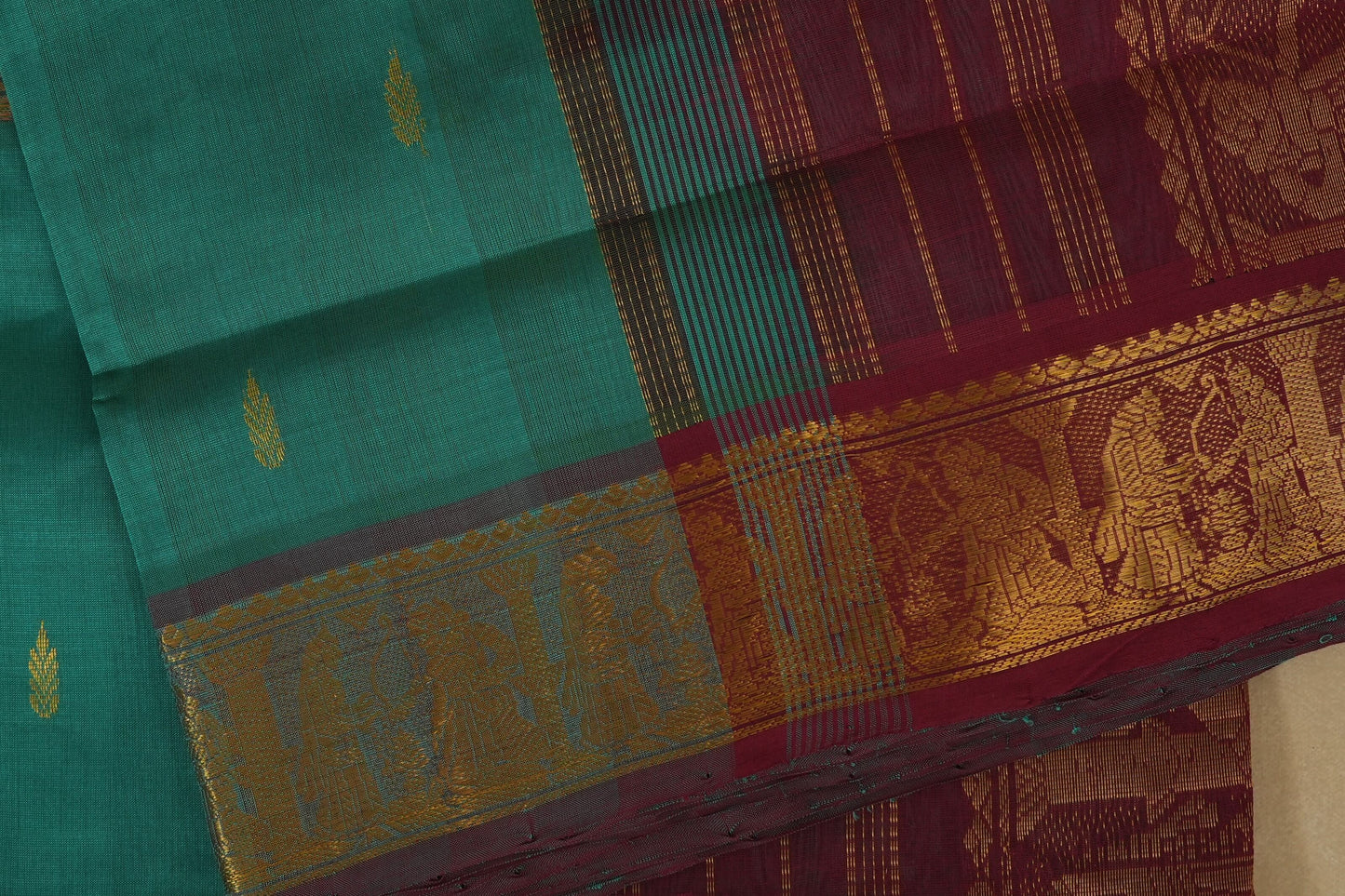 Emerald Green with maroon Nine and a half Yards Silk Cotton Saree border
