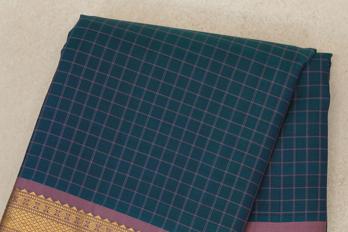 Peacock Green with Dusty Mauve Borders Vintage Kanjivaram Silk Saree body