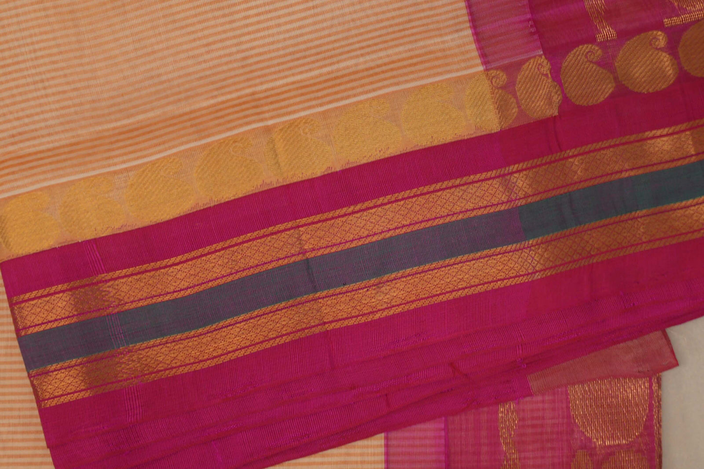 Sandal with Bright pink Nine and a half Yards Silk Cotton Saree SS9148