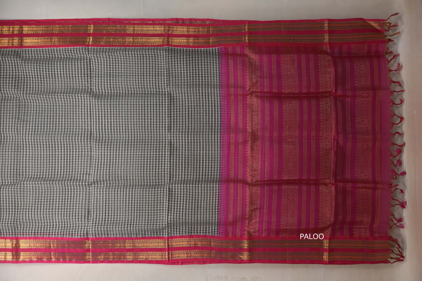 Black and White Checks with Bright pink Nine and a half Yards Silk Cotton Saree SS9149