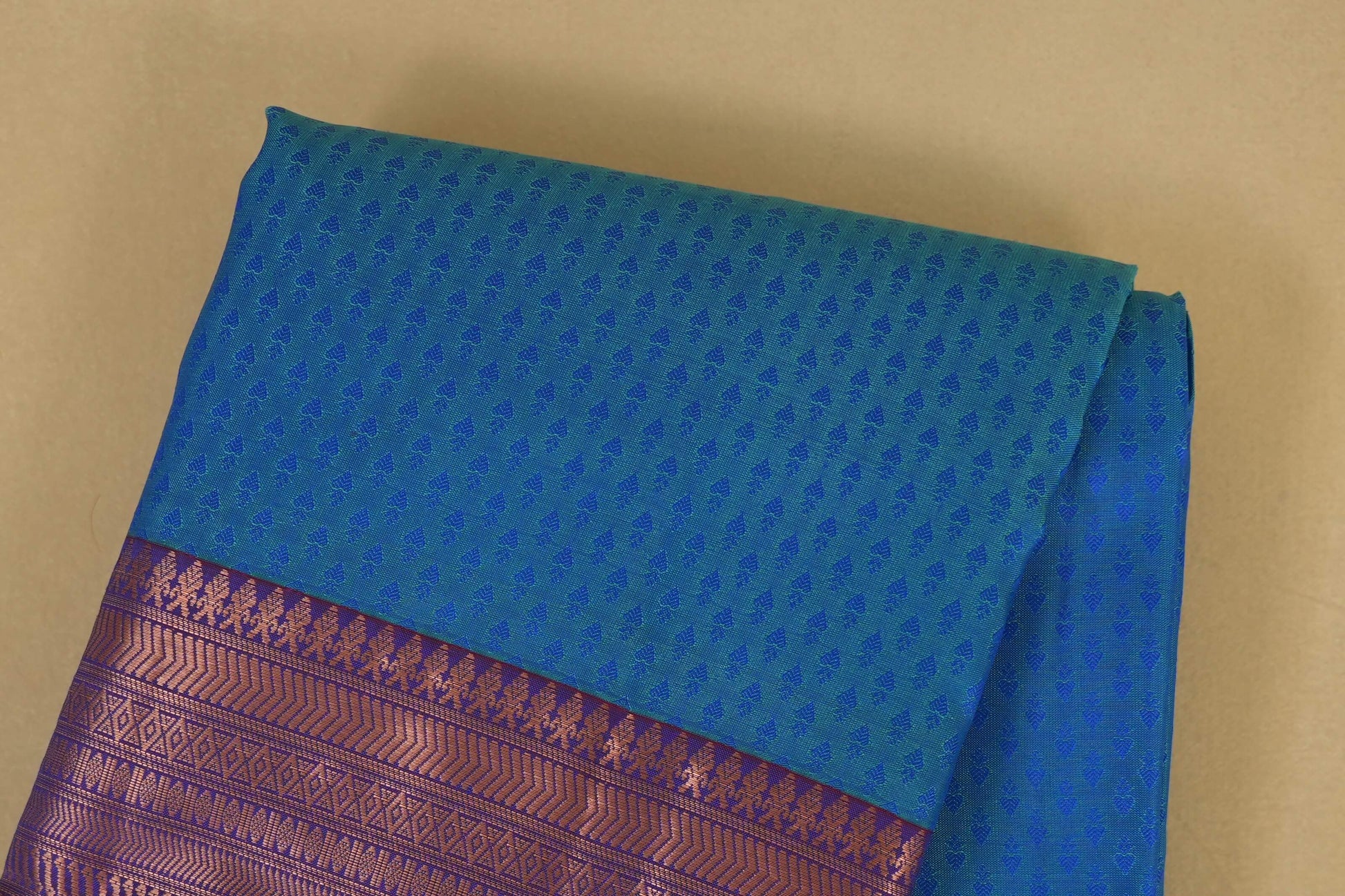 Peacock Blue Light Weight Kanchipuram Silk Saree Body Zoom