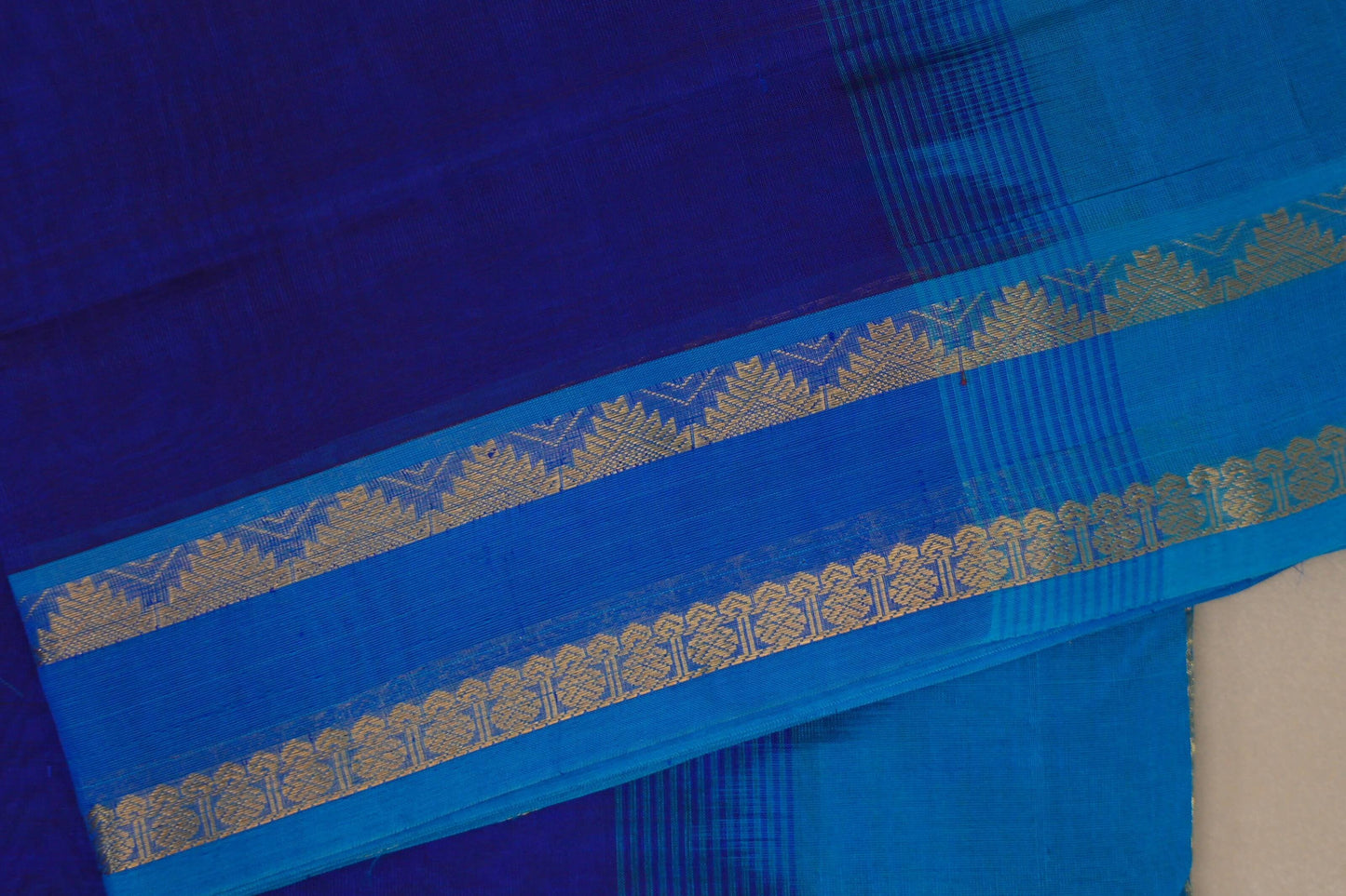 Deep blue with Aqua Blue Nine and a half Yards Silk Cotton Saree SS9159