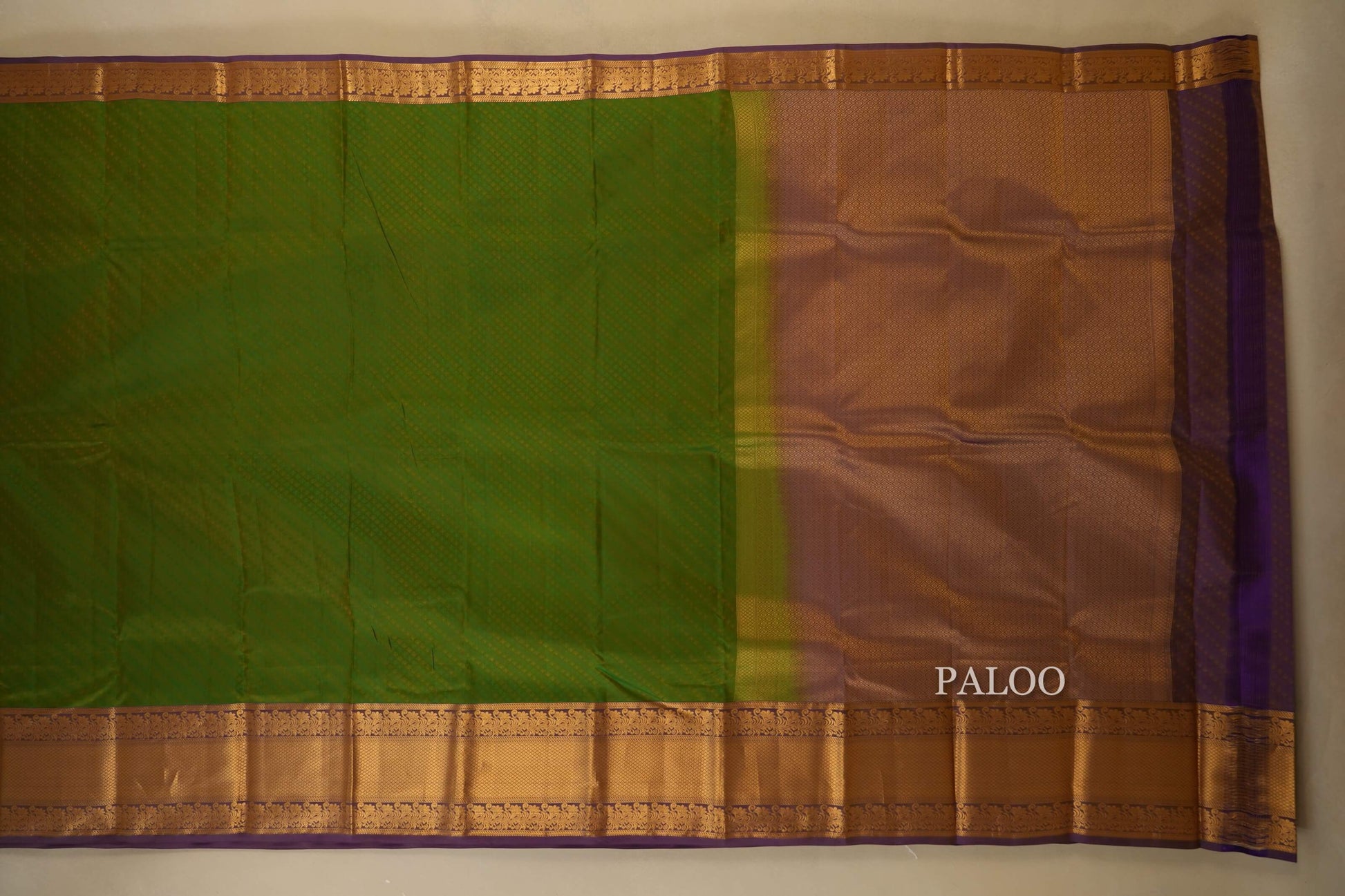 Mehendi Green Light Weight Kanchipuram Silk Saree Paloo