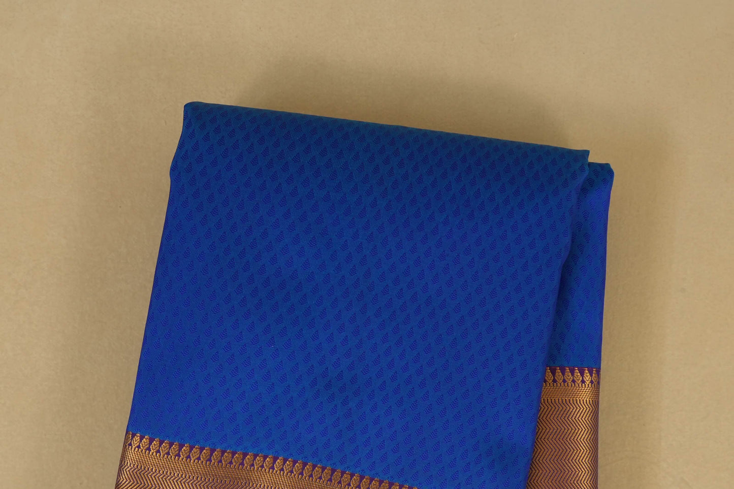 Peacock Blue Light Weight Kanchipuram Silk Saree body zoom