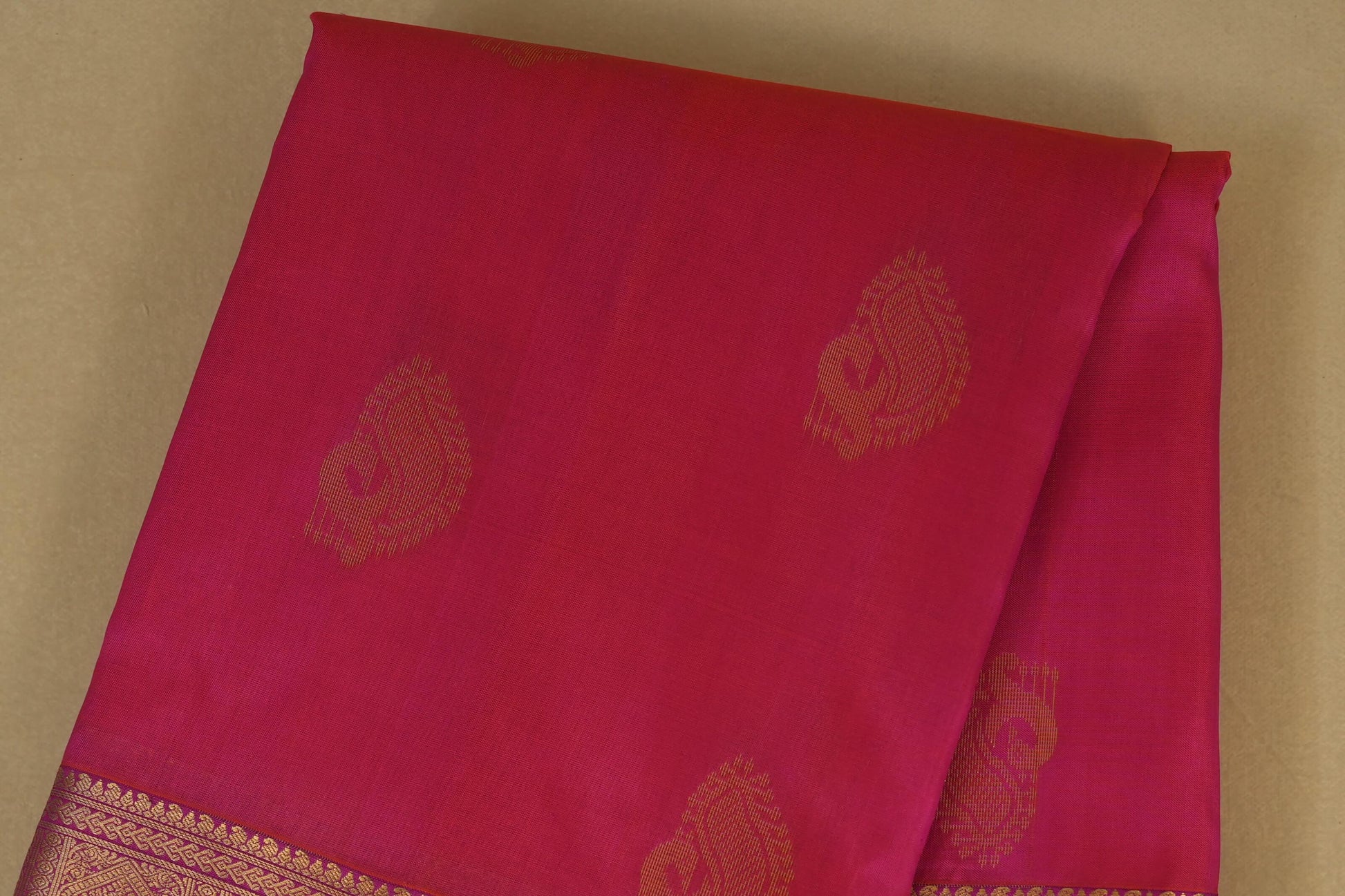 Peach Pink Light Weight Kanchipuram Silk Saree Body Zoom