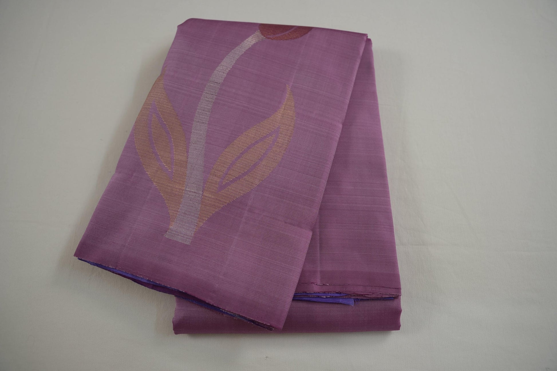 Onion pink light weight kanchipuram silk saree