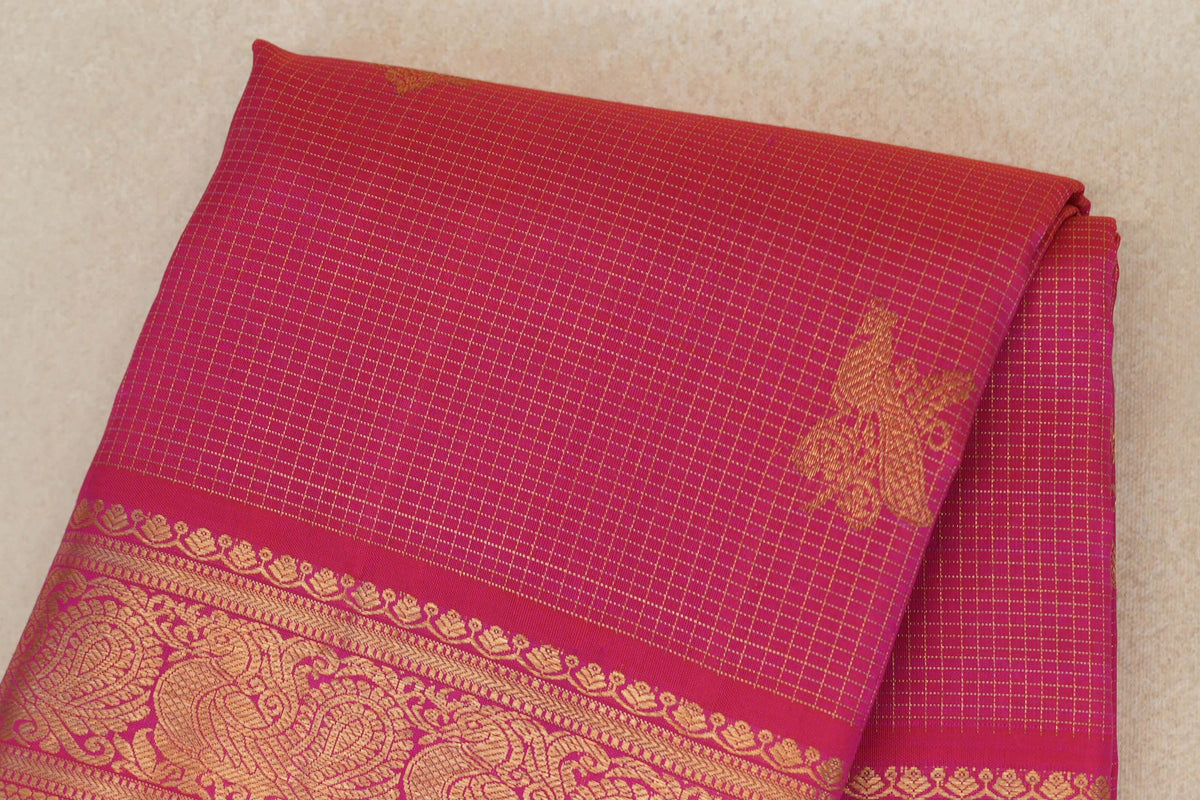 Orangish Pink with Small Zari Checks Vintage Kanjivaram Silk Saree body