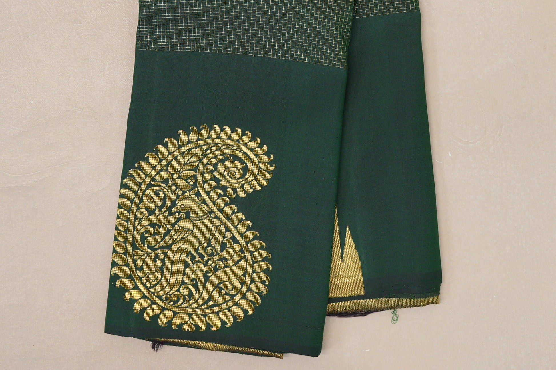 Deep Bottle Green Vintage Kanjivaram Silk Saree borders