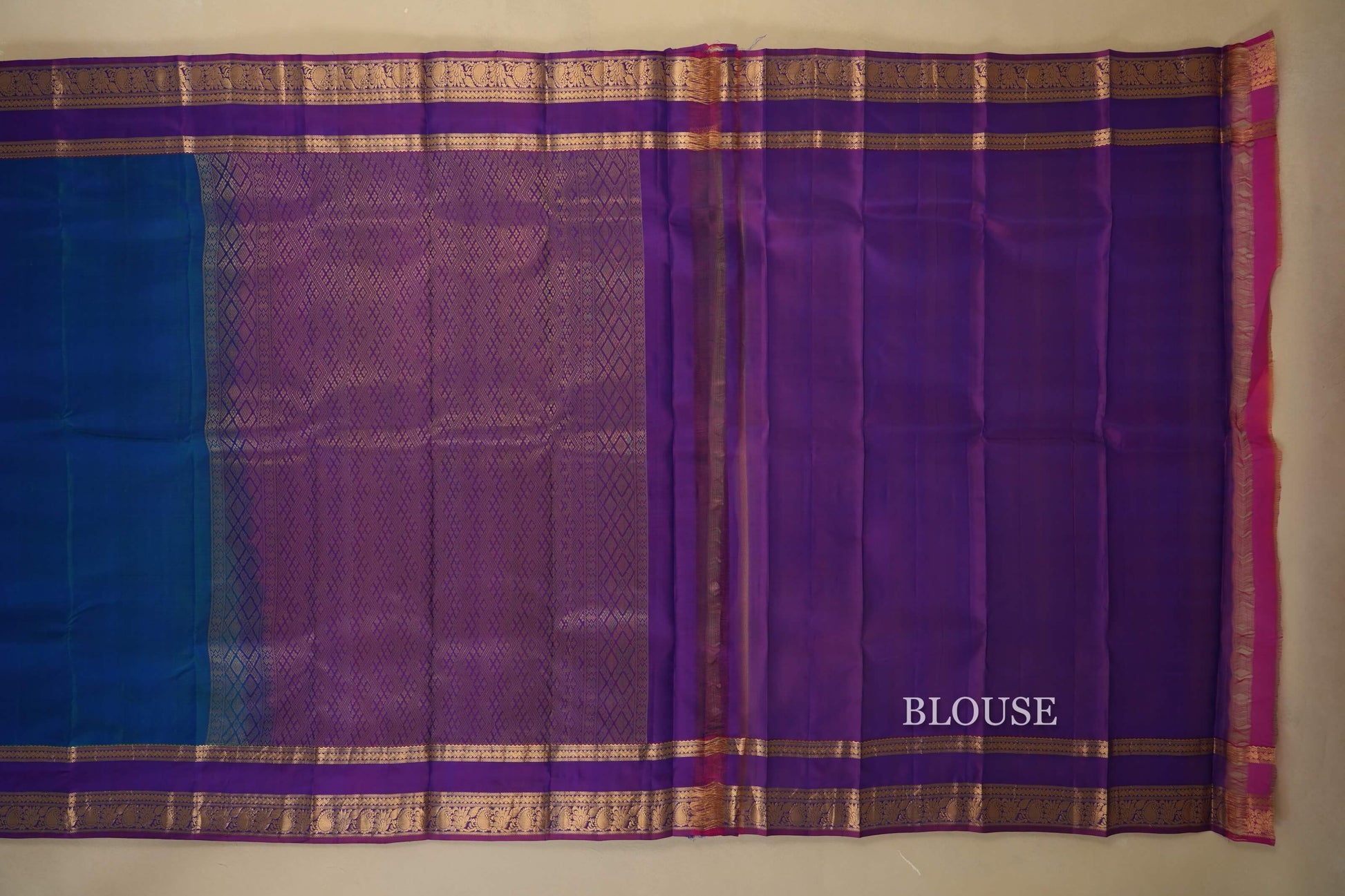 Peacock Green with Magenta Borders Light Weight Kanchipuram Silk Saree Blouse