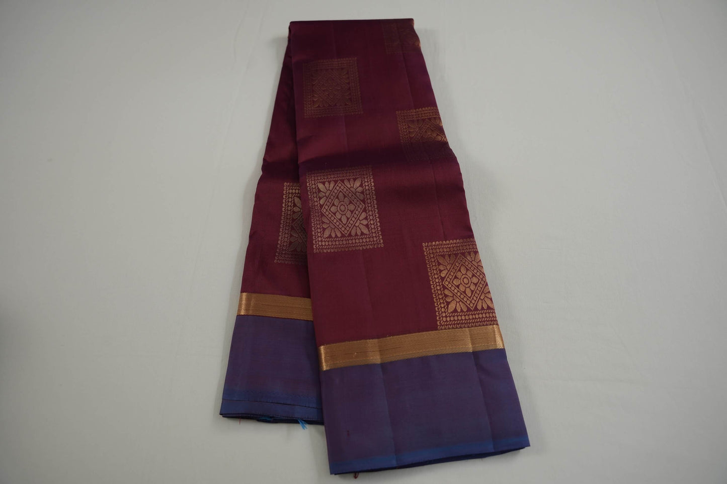Bridal light weight kanchipuram silk saree