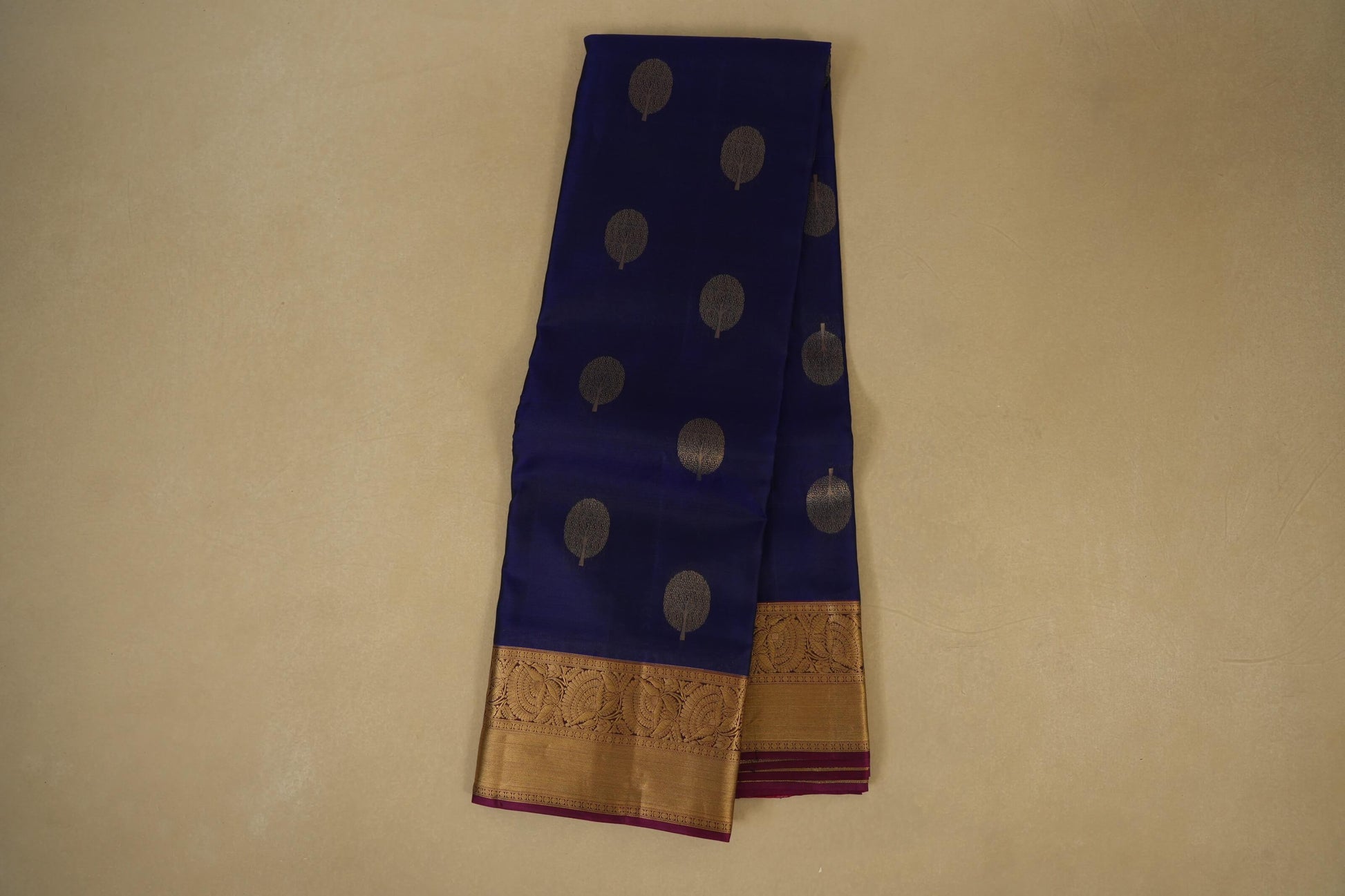 Ink Blue with Magenta Light Weight Kanchipuram Silk Saree Online