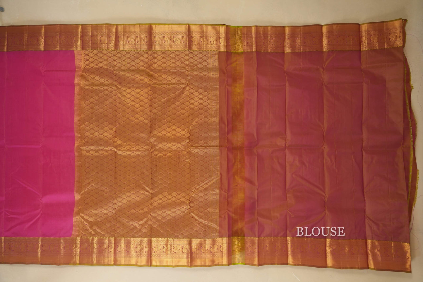 Pink with Manthulir Borders Light Weight Kanchipuram Silk Saree Blouse