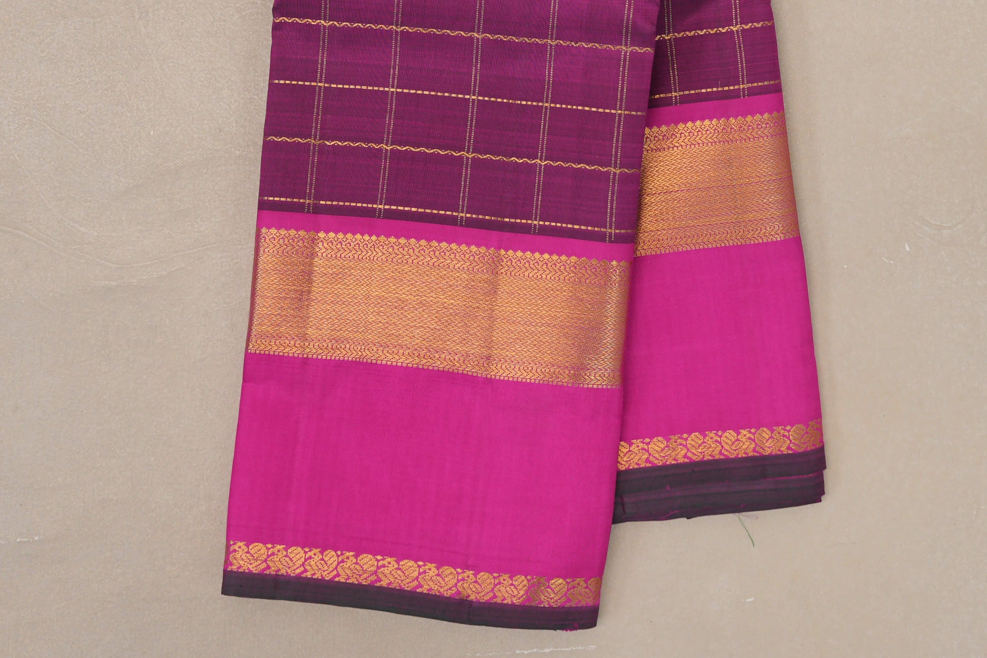 Deep Magenta Vintage Kanjivaram Silk Saree border