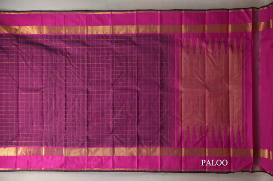 Deep Magenta with Bright Pink Dark Green Selvedge Vintage Kanjivaram Silk Saree paloo