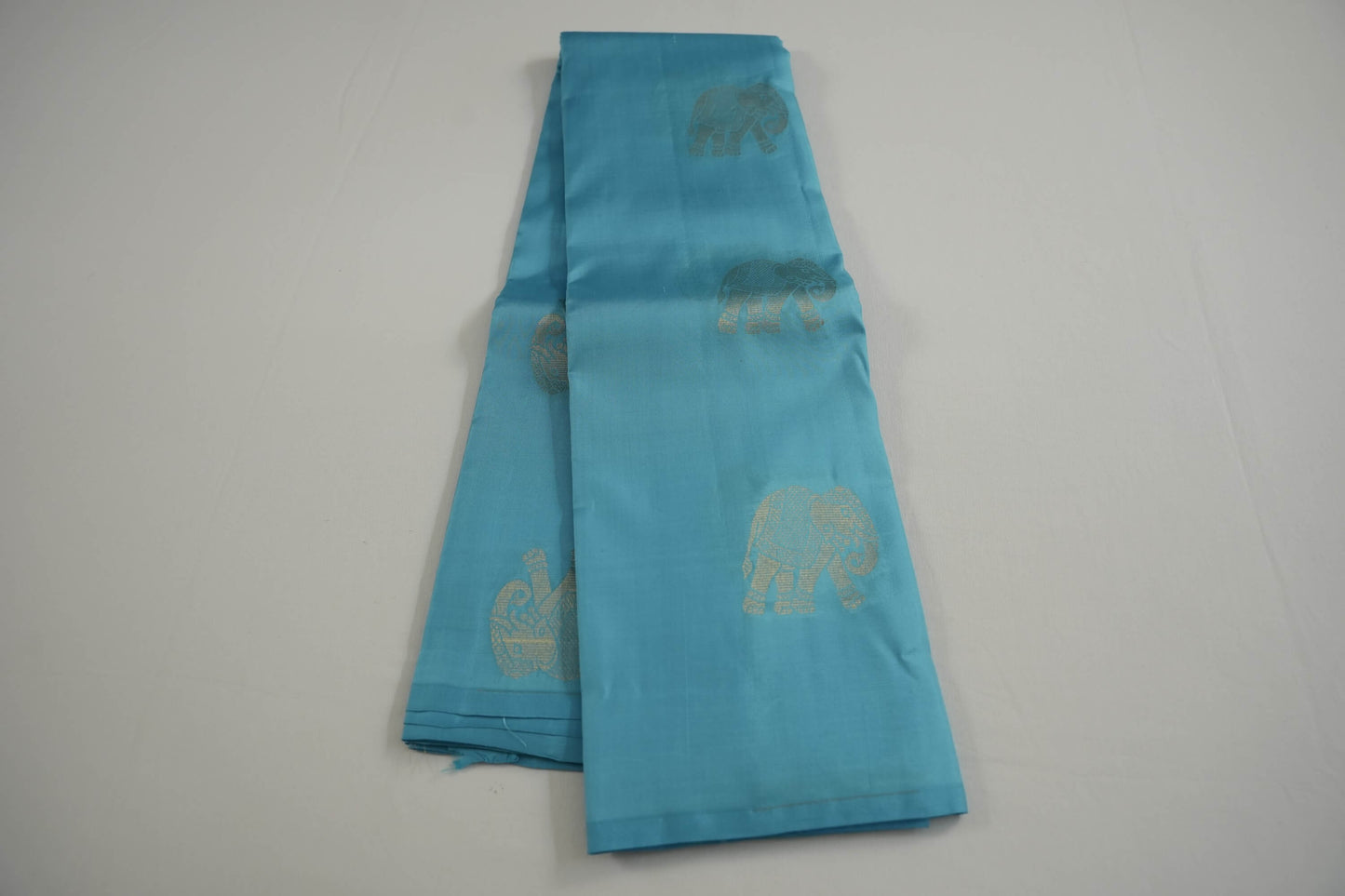 Borderless light weight kanchipuram silk saree