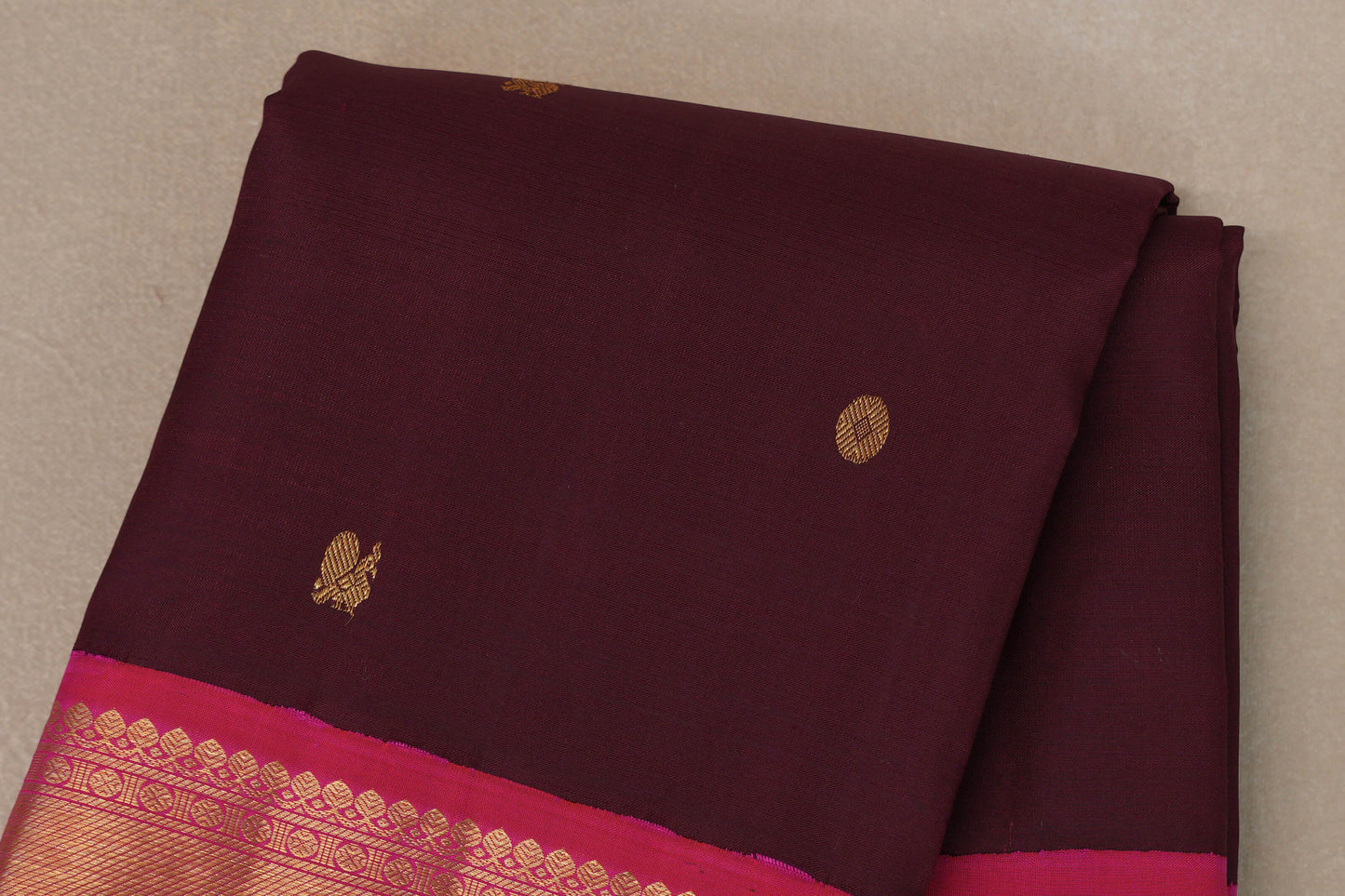 Deep Plum with Bright Pink Borders Vintage Kanjivaram Silk Saree body