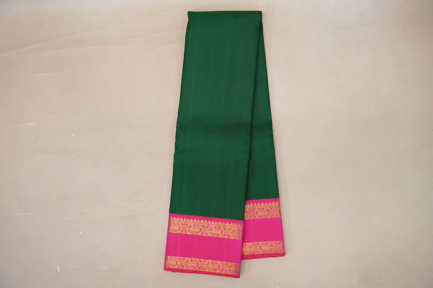 Plain Emerald Green with Bright Pink Rettai Pettu Borders Vintage Kanjivaram Silk Saree