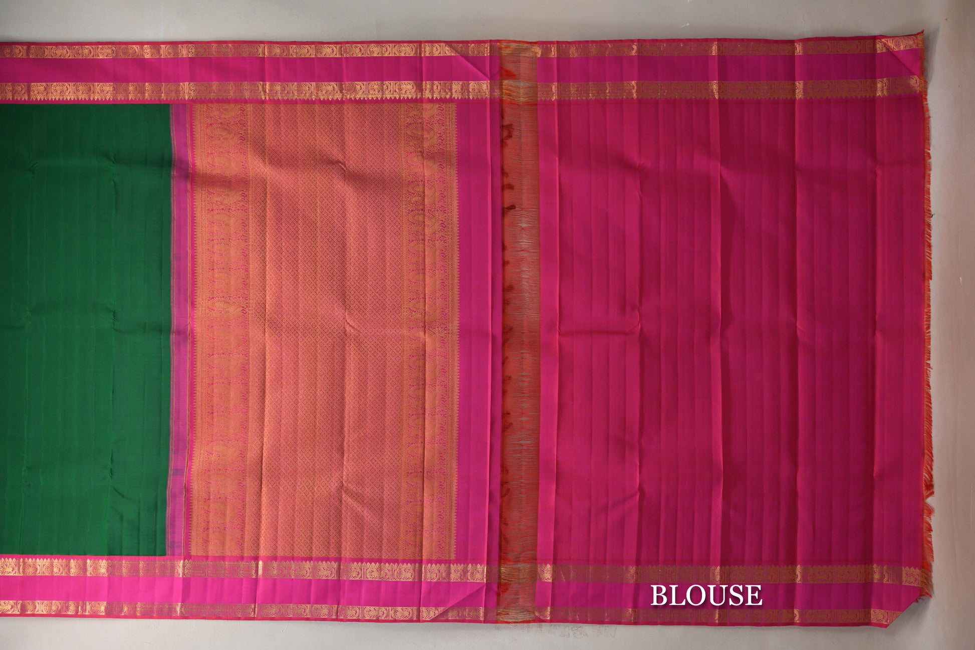 Emerald Green with Bright Pink Rettai Pettu Borders Vintage Kanjivaram Silk Saree blouse