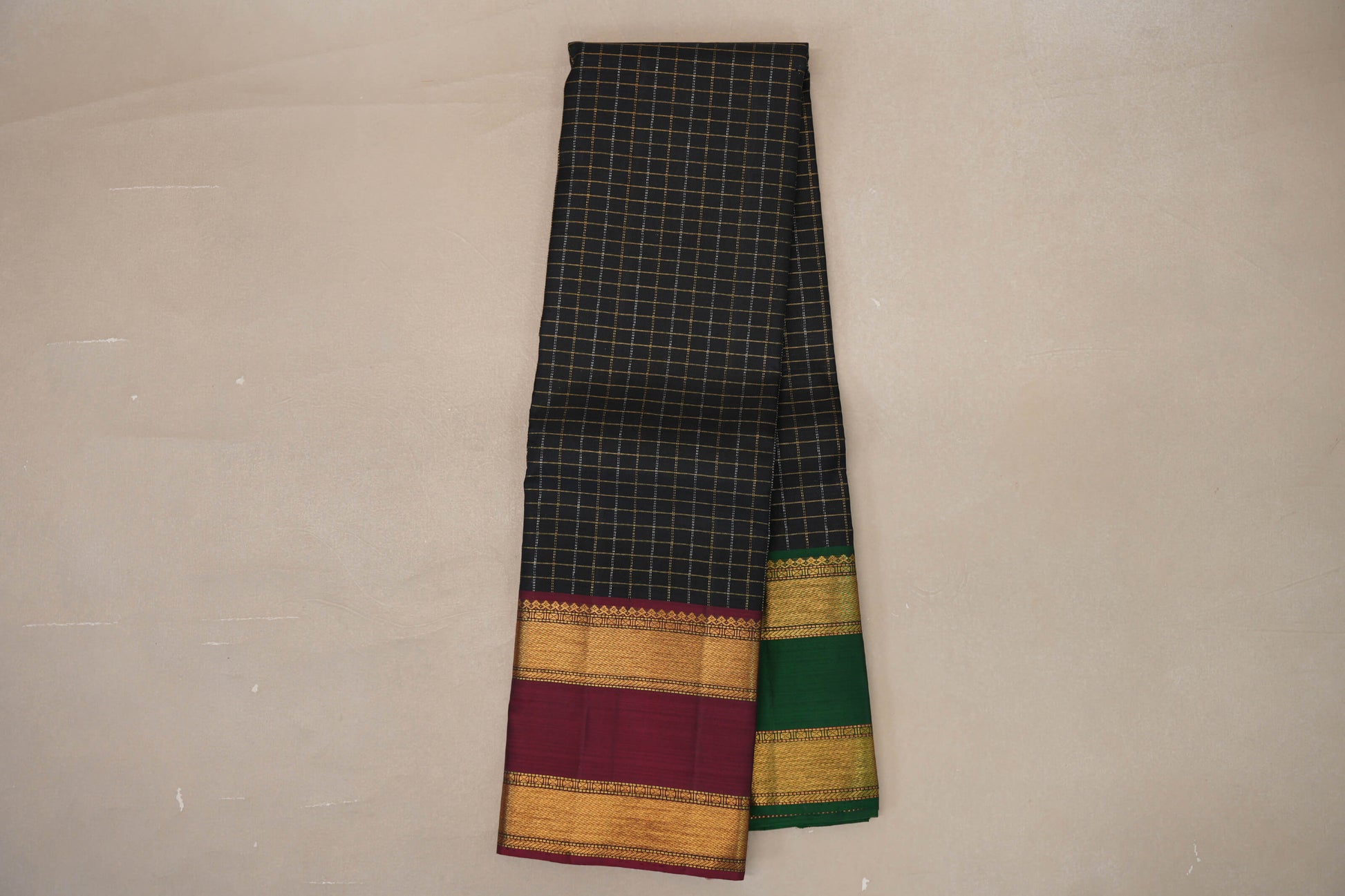 Online Black with Reddish Pink/Emerald Green Borders Vintage Kanjivaram Silk Saree