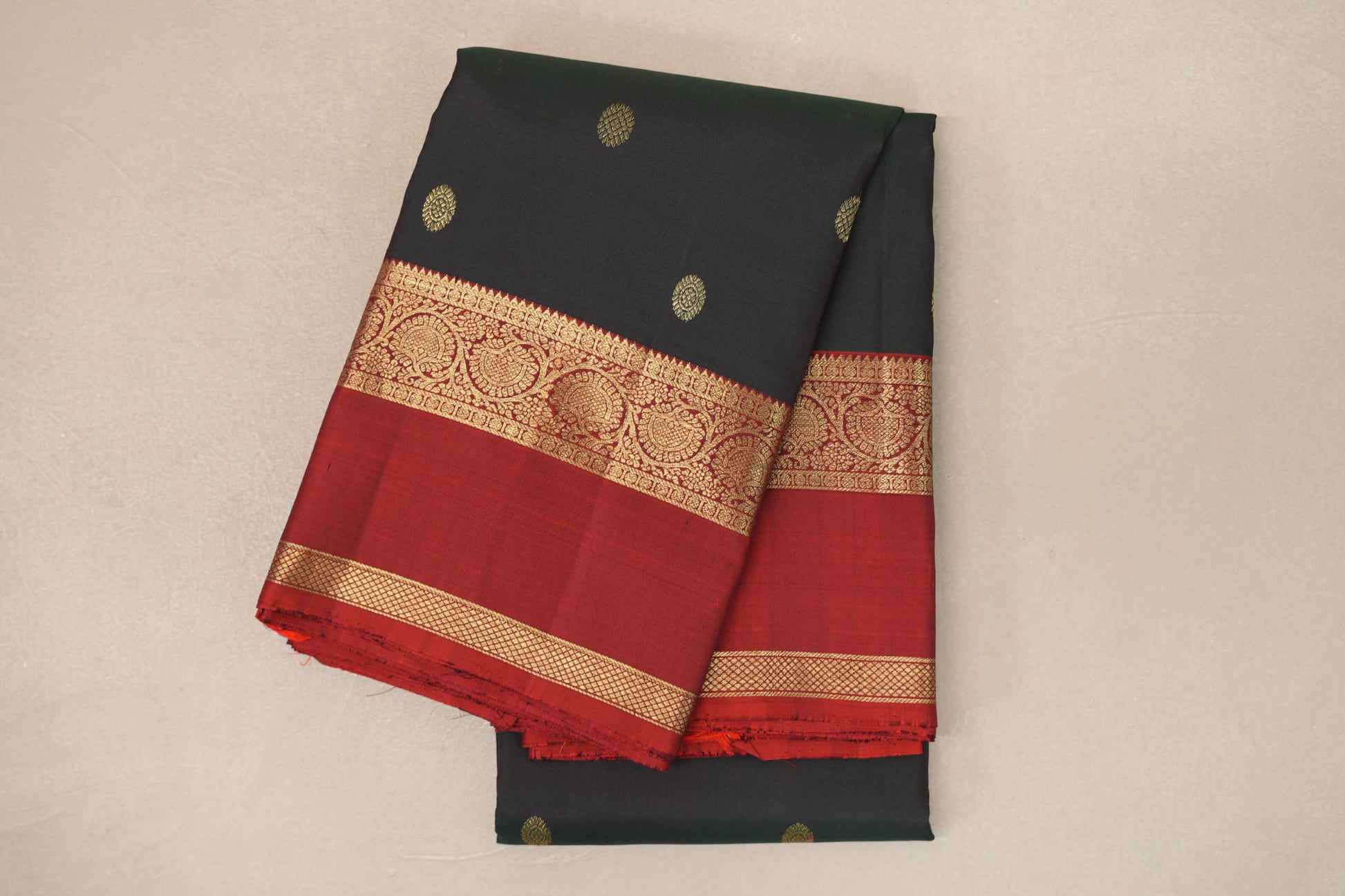 Dual Tone of Maroon and Green Vintage Kanjivaram Silk Saree