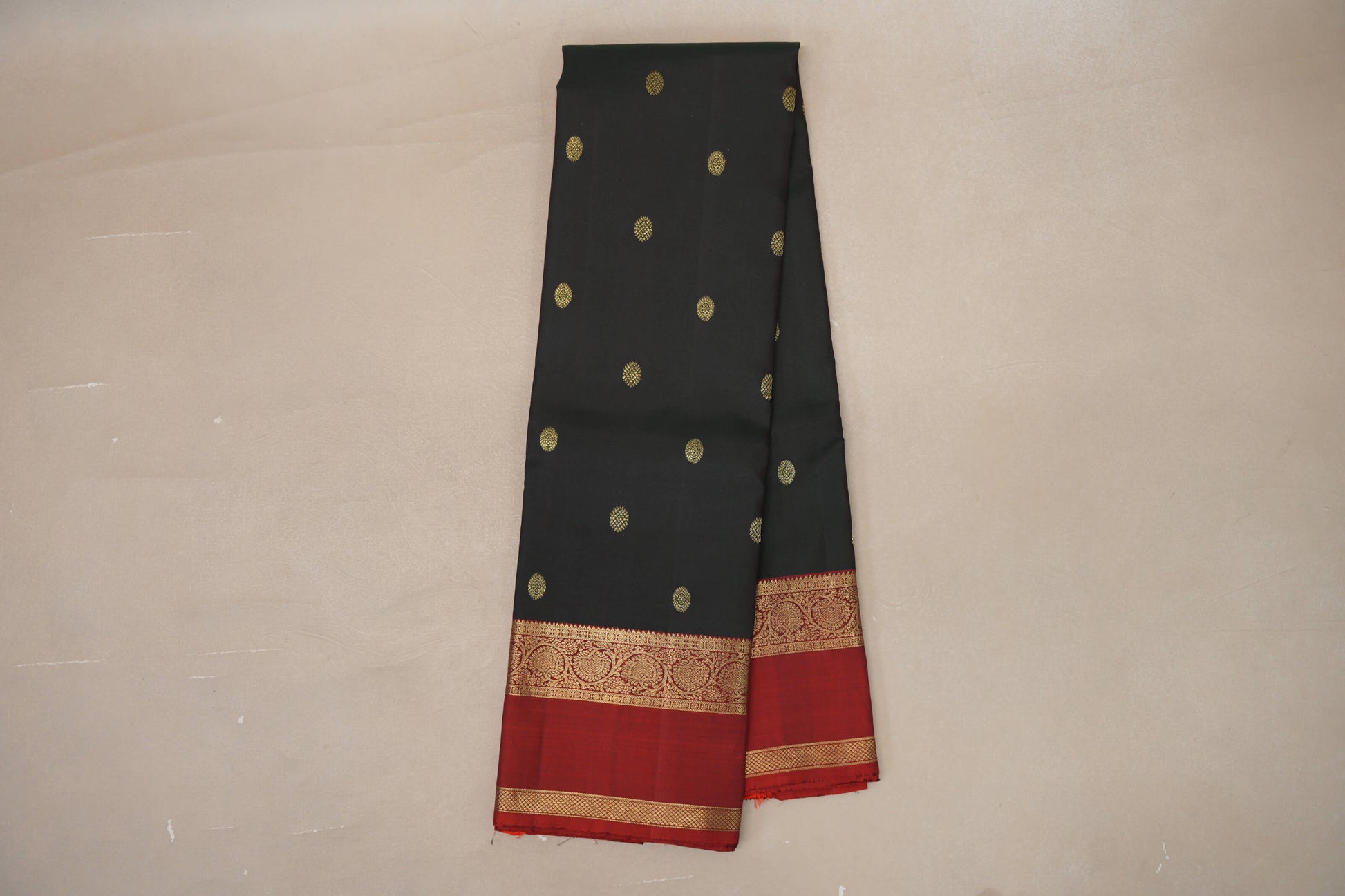 Online Dual Tone of Maroon and Green Vintage Kanjivaram Silk Saree